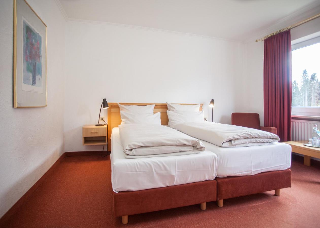 Der Schoene Asten - Resort Winterberg Bagian luar foto